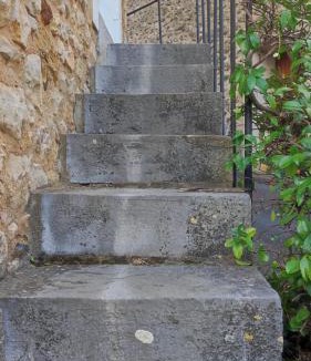 Avoise House | The Salt House