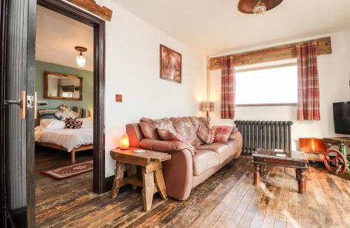 Oldfield House | The Salt Pot