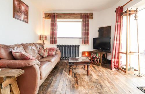 Oldfield House | The Salt Pot