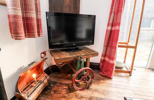 Oldfield House | The Salt Pot