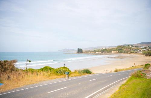 Kaka Point Bed & Breakfast | The Salty Bushman B&B