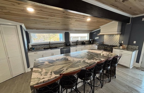 Conway House | The Salty Dog