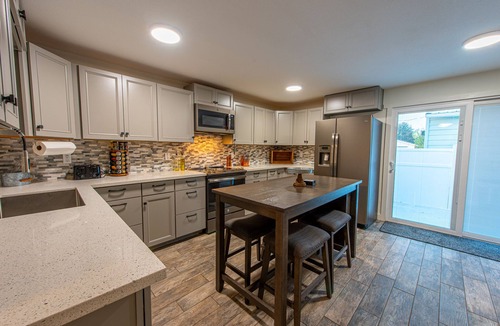 Reedsport House | The Salty Duplex (Right Side)