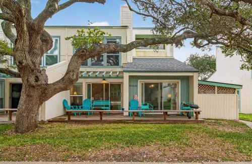 Sailhouse Apartment | The Salty Seahorse RRYC 36