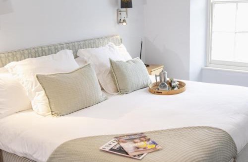 Topsham Hotel | The Salutation Inn