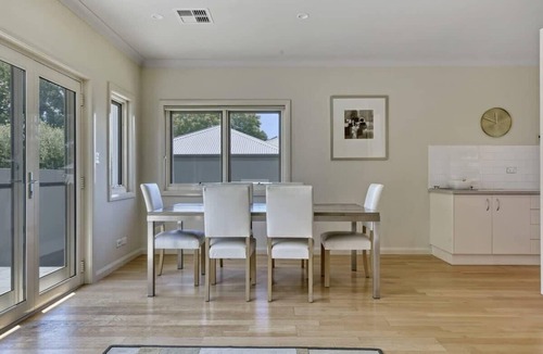 Bletchington Apartment | The Sampson Haven - Luxe CBD Getaway, Pets Allowed