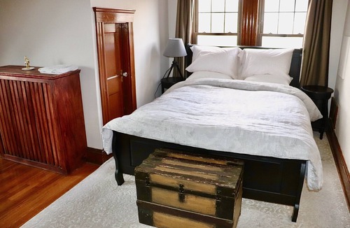 Oak Square Hostel | The Sanctuary at TPH - Boston