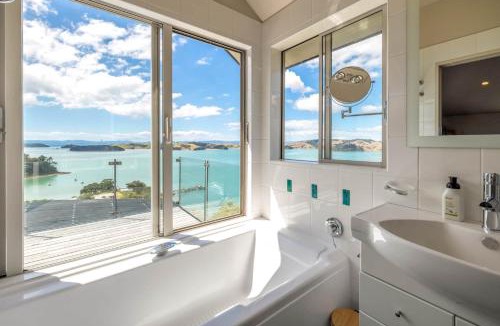 Waiheke Island House | The Sanctuary Couples Retreat