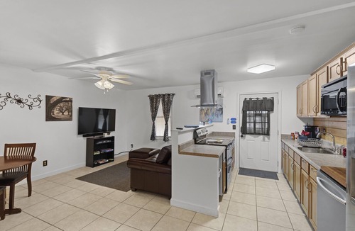 Enterprise Apartment | "The Sanctuary" -Custom built Apartment, 1 BR, Covered Deck, Country Setting.