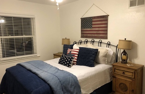 Derby House | The Sanctuary is quiet and private minutes to Derby and Wichita.