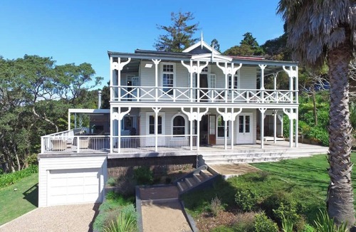 Oneroa House | The Sanctuary - Oneroa Views
