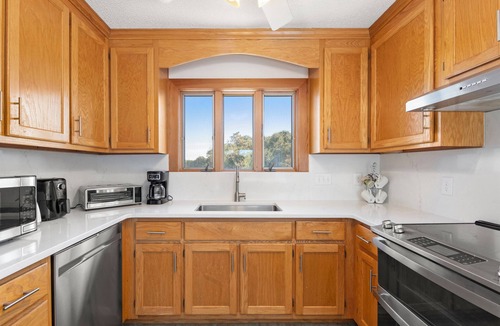 Sea Scape House | The Sand Wedge: Dogs Allowed | Private Saltwater Pool