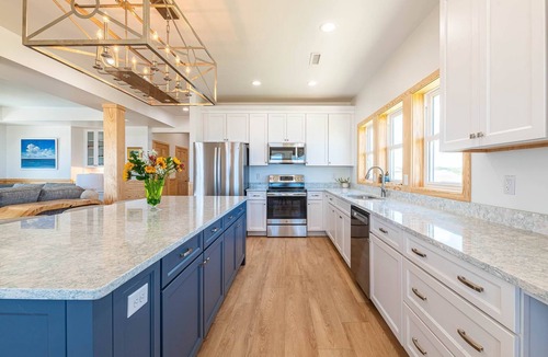 Kitty Hawk House | The Sandbar - Kitty Hawk MP 2.5, Semi Oceanfront, Ocean View, Elevator, Pool, Hot Tub