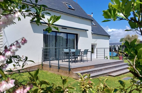 Trevignon House | The Sanderling 300m beaches