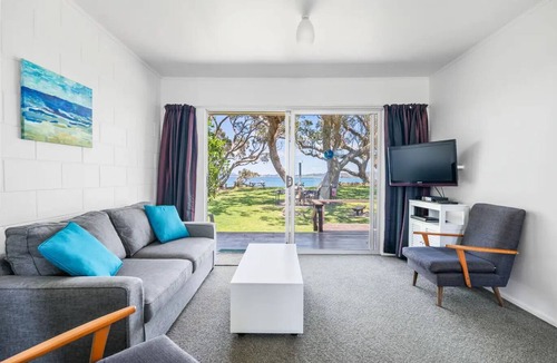 Tutukaka Hotel | The Sands Motel