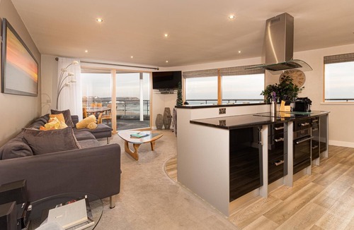 Scarborough Apartment | The Sands - Sea Front Apartments