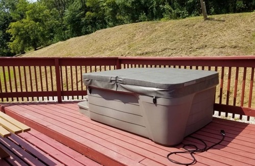 Genoa Cabin | The Sandstone log home 3BR 2BA