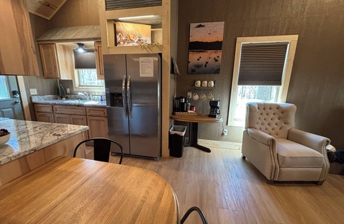 Vian Cabin | The Sandtown 3 bedroom Cabin