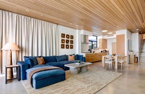 Venice House | The Santa Monica Sunset - Beachfront Luxury