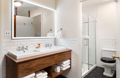 Bozeman Hotel | The Sapphire Motel