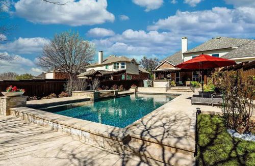 Allen House | The Sapphire Sanctuary with Pool
