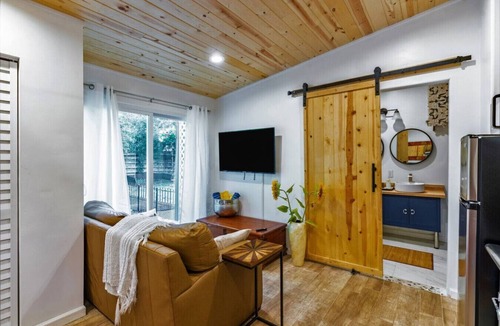 Indian Beach Sapphire Shores Condo | The Sapphire Suite 1Bed/1Bath