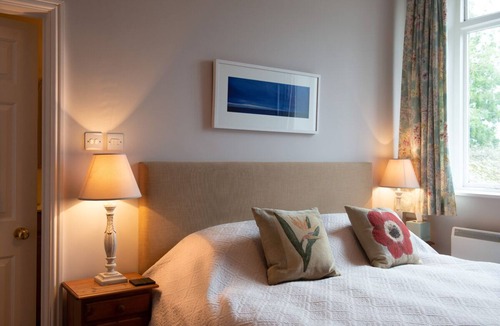 Aldborough Bed & Breakfast | The Saracen's Head