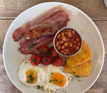 Amersham Bed & Breakfast | The Saracens Head