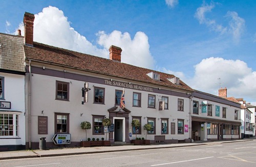 Dunmow Hotel | The Saracens Head Hotel