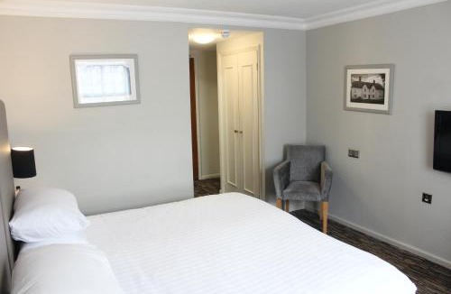 Dunmow Hotel | The Saracens Head Hotel - The Coaching Inn Group