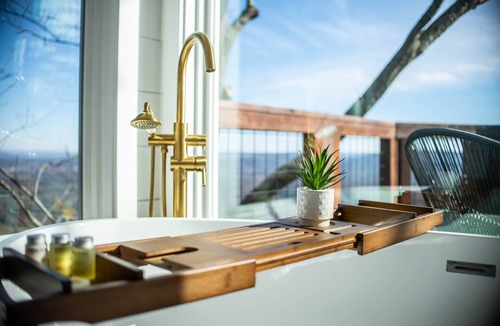 Rising Fawn House | The Sassafras Treehouse