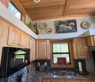 Mineola House | The Sassy Sasquatch
