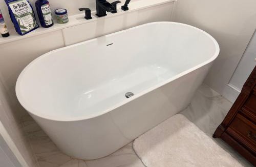 Tyler House | The Savannah Suite