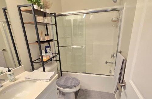 Eastvale House | The Savi Suite
