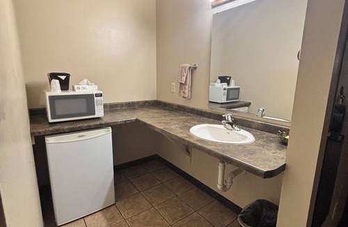 Houston County Hotel | The Sawmill Inn
