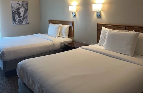 Houston County Hotel | The Sawmill Inn