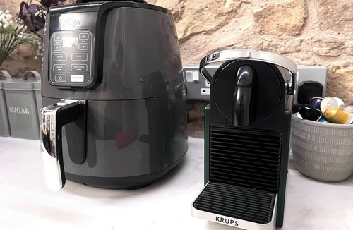 Bonnington Apartment | The Saxe-Coburg Garden Flat with Spa