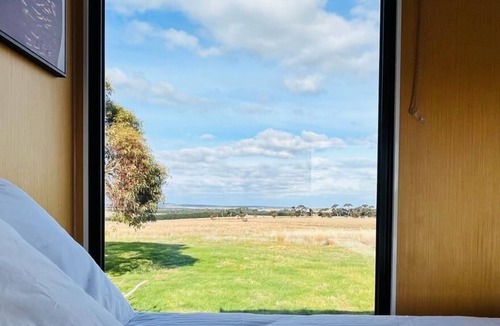 Clarkefield House | The Scenic Delight Su