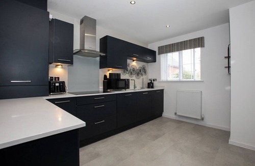 Belle Vue House | The Scenic Luxury House