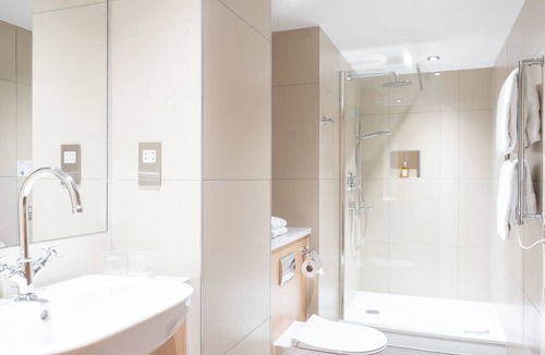 Newington Hotel | The Scholar