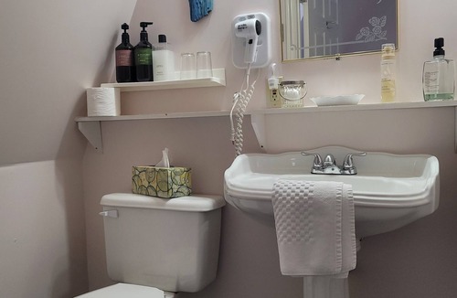 Pictou Bed & Breakfast | The Scotsman Inn