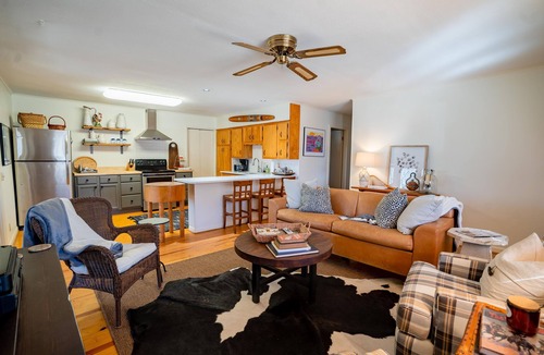 Greers Ferry House | The Screened Porch Hideaway, Steps from Greers Ferry Lake!