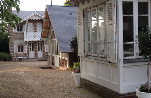 Villerville House | The sea at the end of the garden