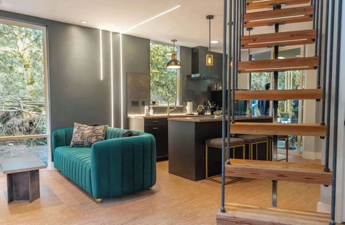 Index Cabin | The Sea Containers Su