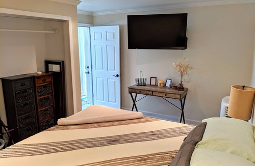 Virginia Beach House | The SeaBoard Country Beach Suite Pungo Sandbridge