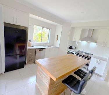 Pialba House | The Seahaven