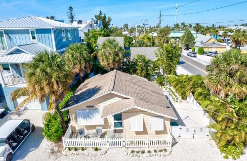 Anna Maria House | The Seashell Cottage