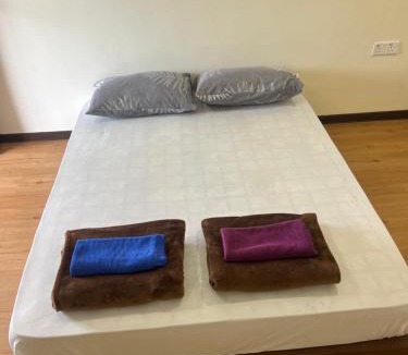 Alor Gajah Hotel | The Seashell Melaka Pool View Upper Room