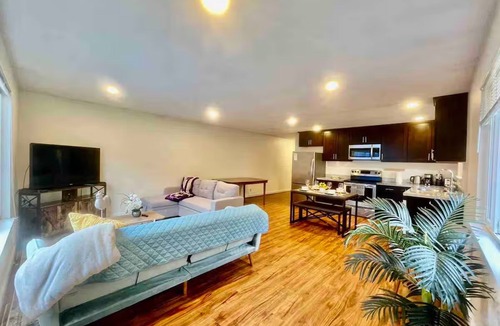 West Queen Anne Hotel | The Seattle Haven - Modern Suites