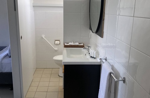 Woolgoolga Hotel | The Seaview Tavern Motel